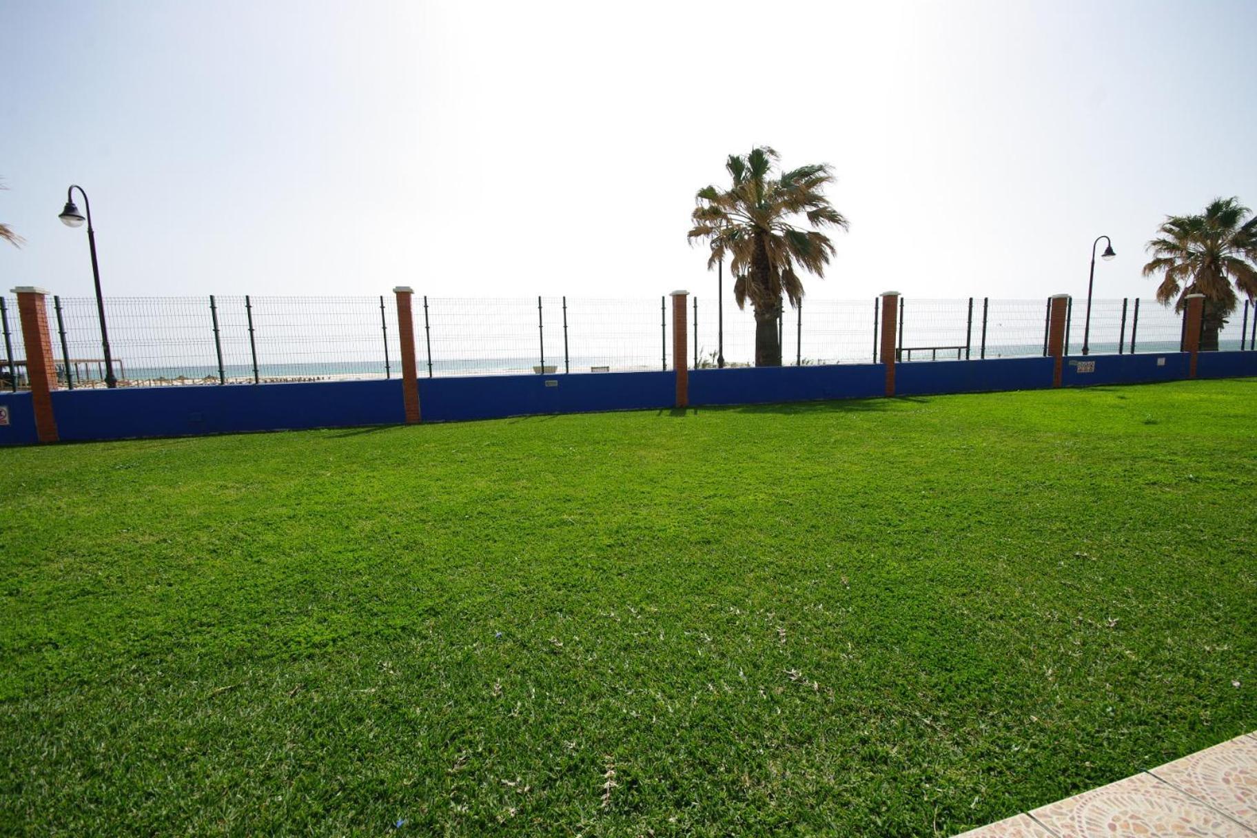 Livingtarifa- Apartamento Tucan Exterior photo